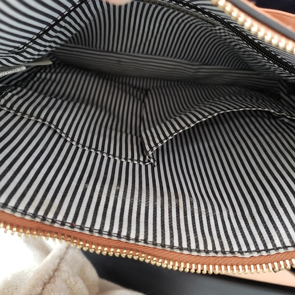 Christian Siriano Crossbody Bag - Picture 7 of 7